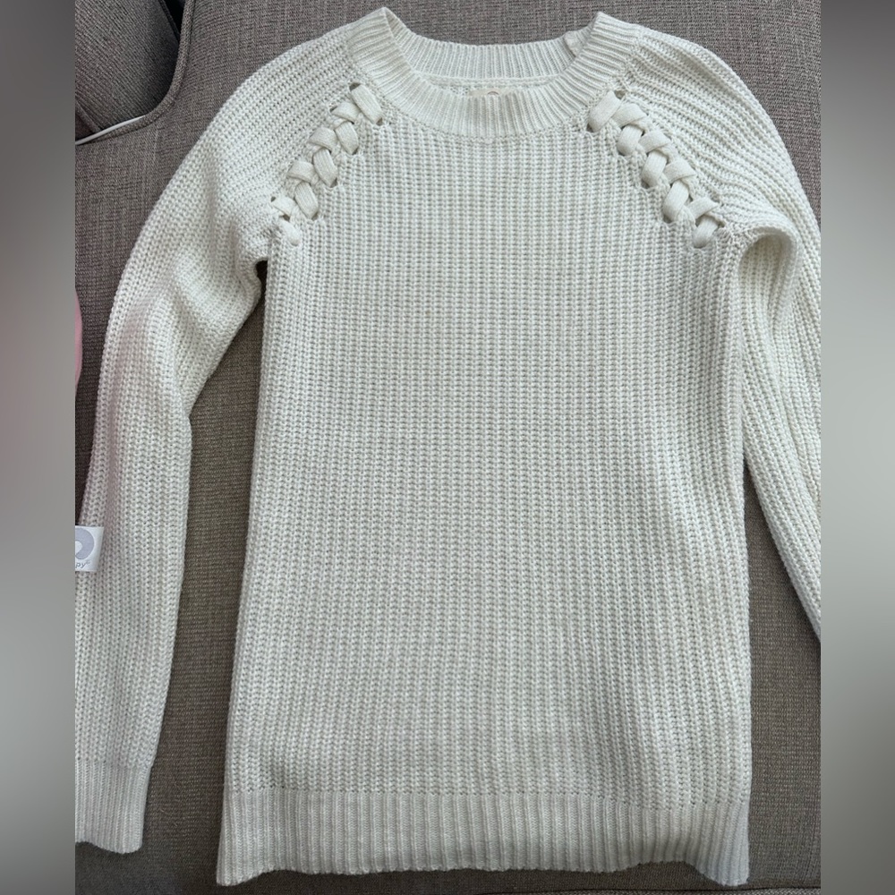 White knit sweater
